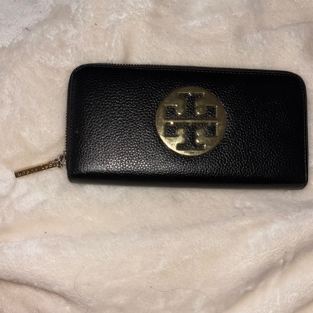 Tory Burch wallet